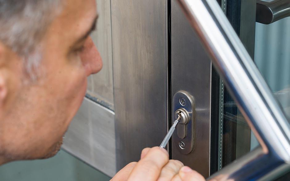 ouverture de porte coincée Paris 1